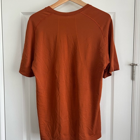 lululemon Men’s Metal Vent Tech Tee in Ancient Copper, Size L - Picture 2 of 3